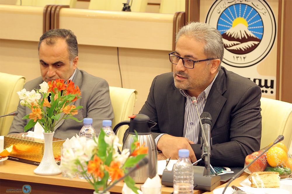 Joint Meeting of Members of Parliament\s Economic Commission and Members of the Iran Insurers Syndicate