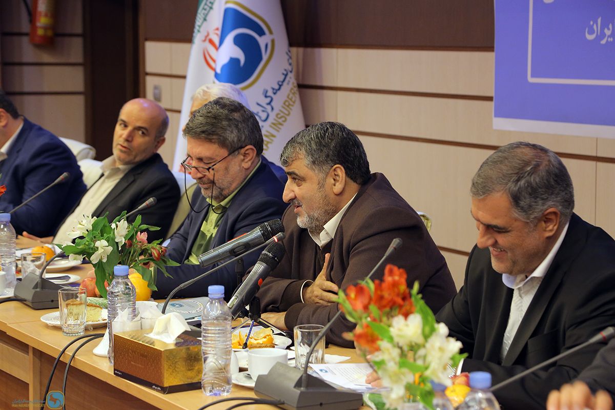 Joint Meeting of Members of Parliament\s Economic Commission and Members of the Iran Insurers Syndicate