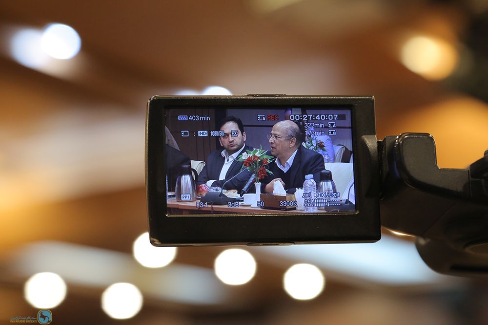 Joint Meeting of Members of Parliament\s Economic Commission and Members of the Iran Insurers Syndicate