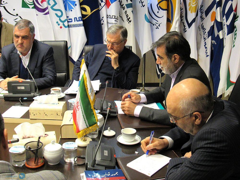 Joint meeting of the head of the State Tax Affairs Office and a group of its executives with members of Iran Insurers Syndicate