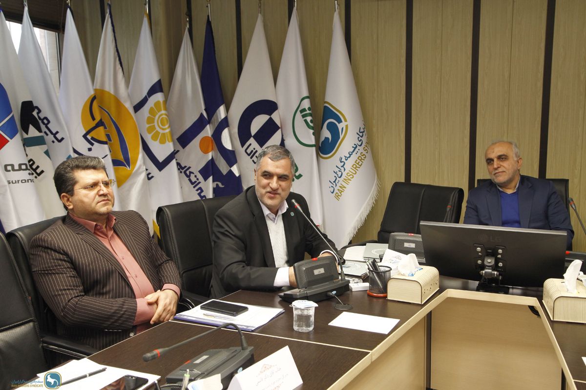 Attendance of Dr. DeJapsand, Minister of Economic Affairs in the meeting of the General Council of the Iran Insurers Syndicate