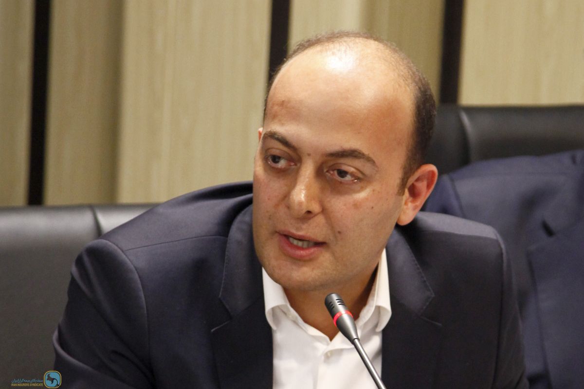 Attendance of Dr. DeJapsand, Minister of Economic Affairs in the meeting of the General Council of the Iran Insurers Syndicate