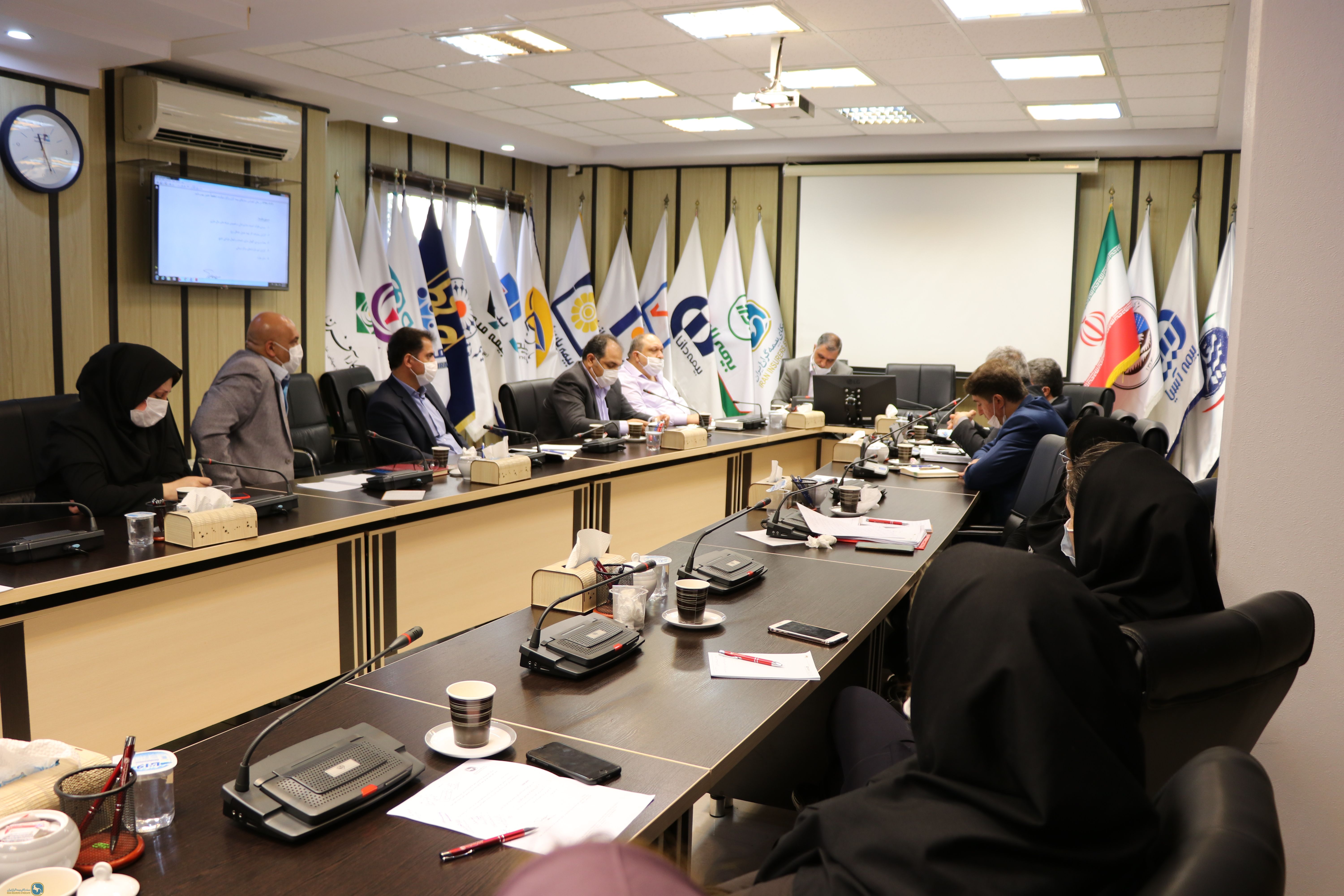 Holding a meeting of the specialized treatment working group with the presence of the Secretary General of the Syndicate