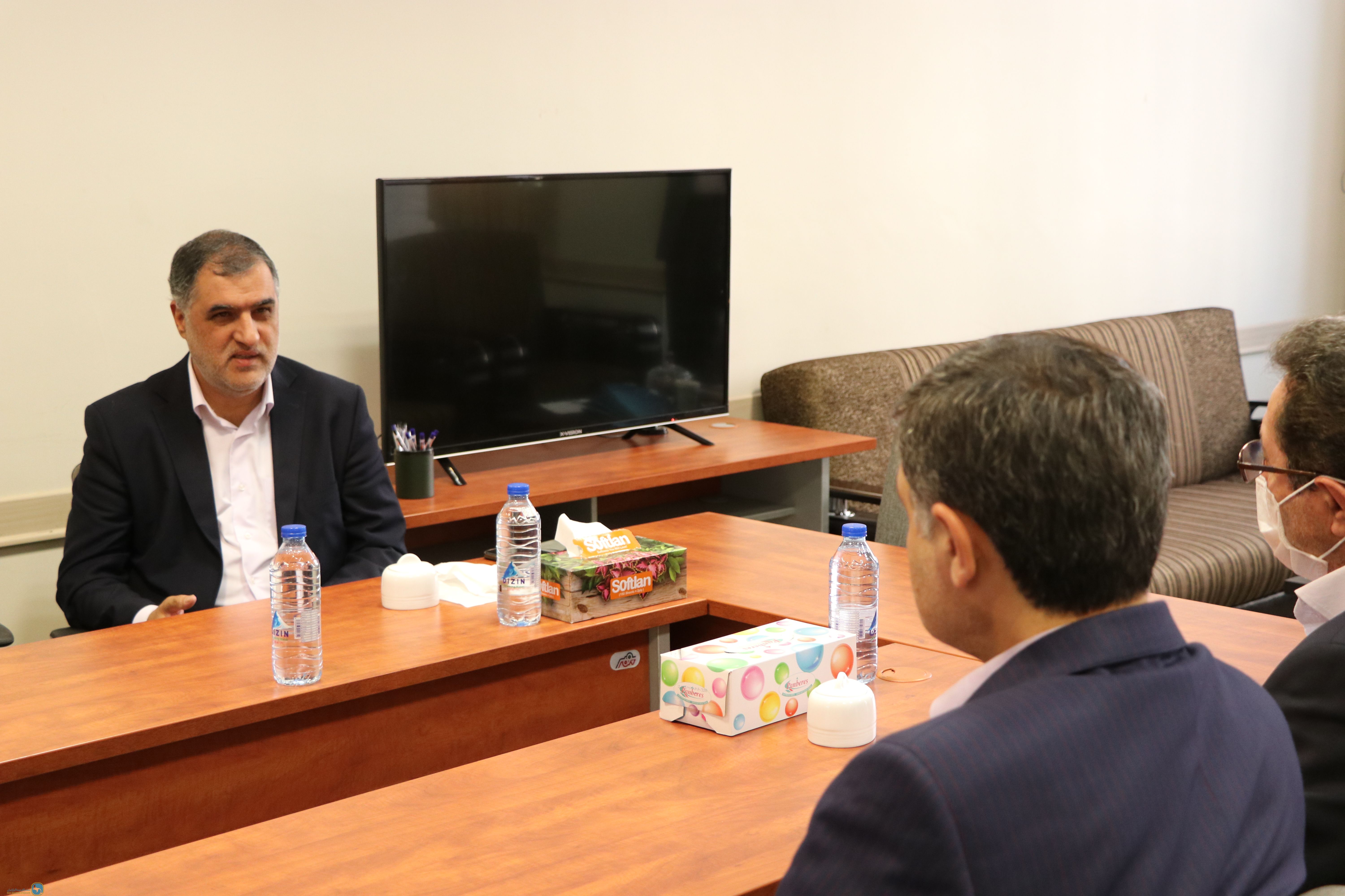 Secretary General visited the General Department of Education and Research of Iran Insurance Company